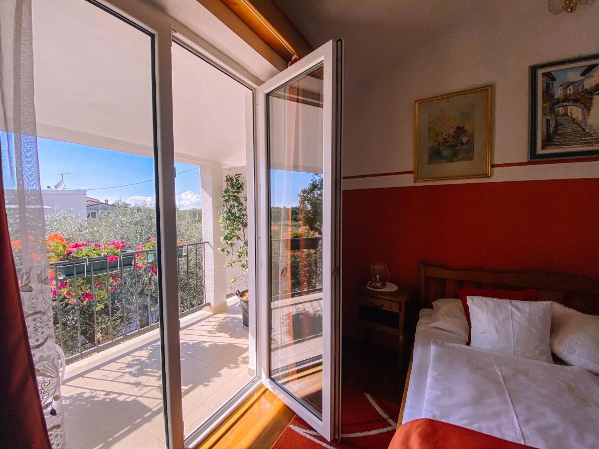 Guest House Sosi Umag Exterior foto
