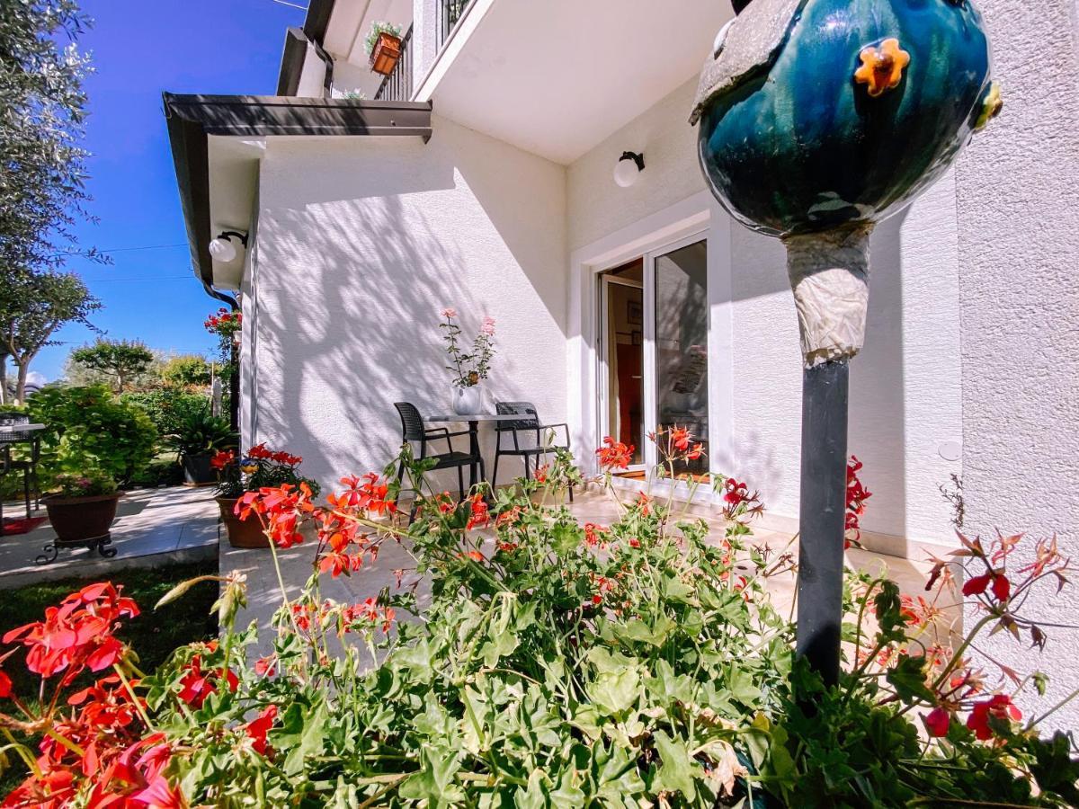 Guest House Sosi Umag Exterior foto